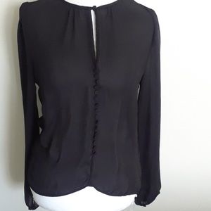 NICE BLOUSE SIZE  M